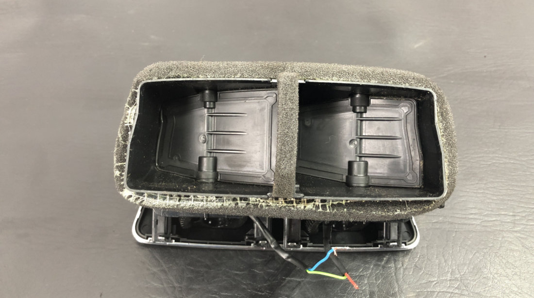 Grila ventilatie aer spate Audi A6 C7 Avant 3.0TDI Quattro Automat sedan 2015 (4G0819203)