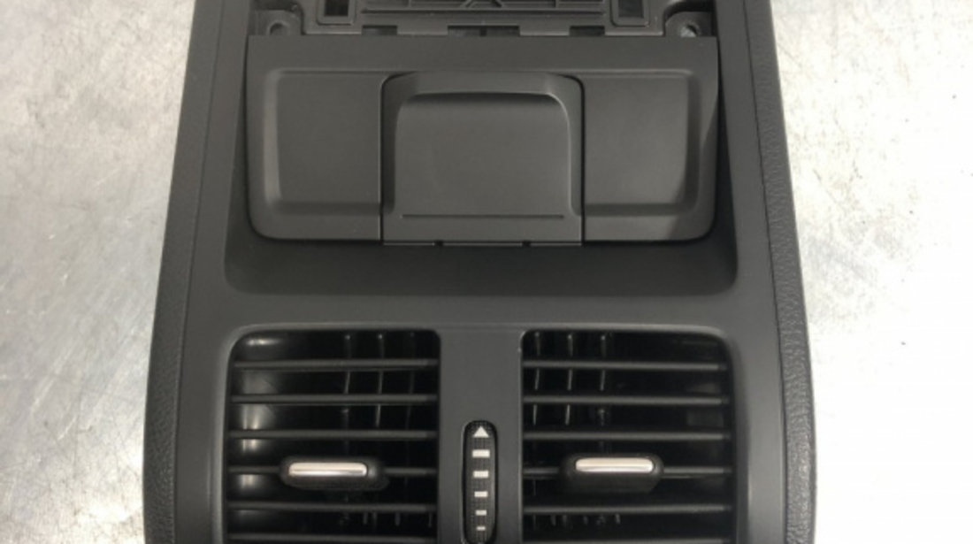 Grila ventilatie aer spate Volkswagen Passat B7 Variant Manual 170cp sedan 2012 (3AA864298)