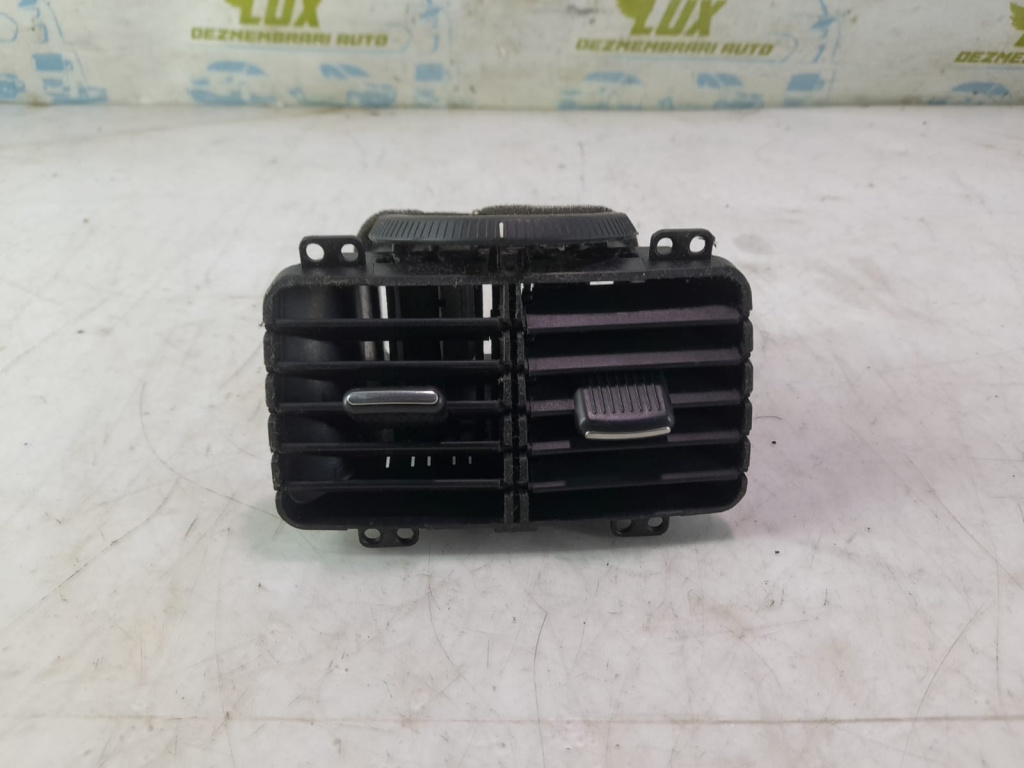 Grila ventilatie bord 1K0819203A Volkswagen VW Golf 5 [2003 - 2009] 1.6 fsi BSE