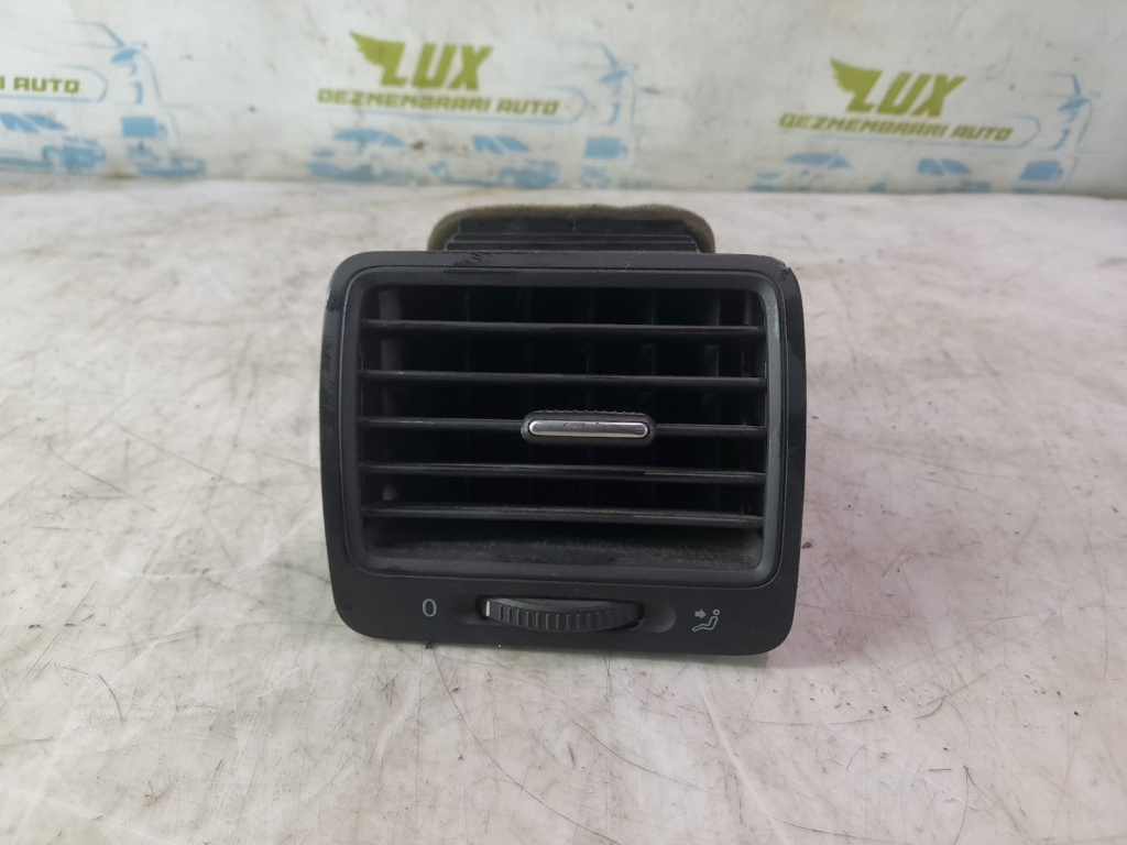 Grila ventilatie bord 1K0819709 Volkswagen VW Golf 5 [2003 - 2009] 1.9 tdi BLS