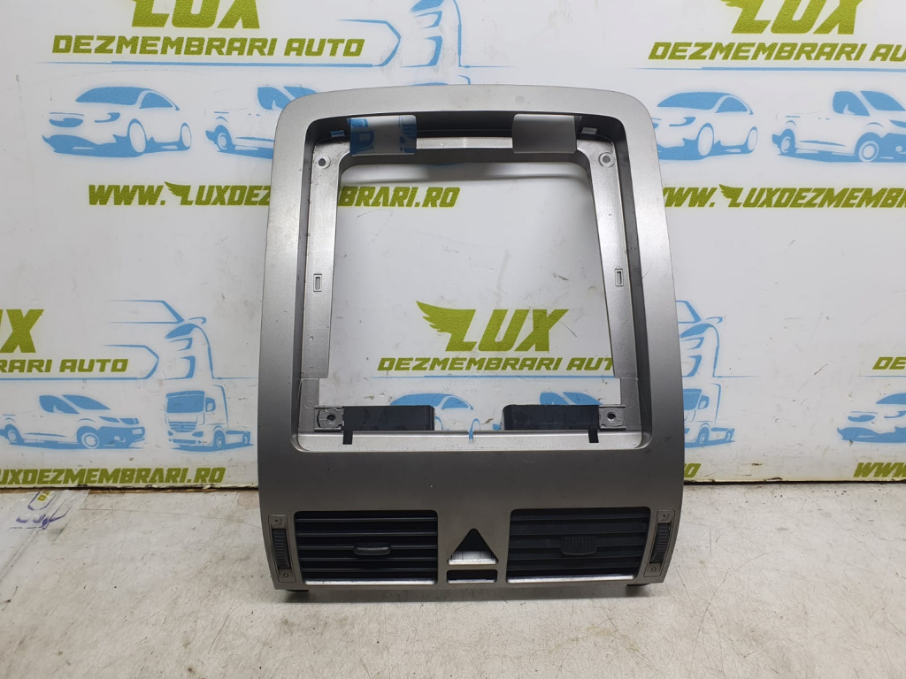 Grila ventilatie bord 1t1819728d Volkswagen VW Touran [facelift] [2006 - 2010] 1.9 tdi BLS