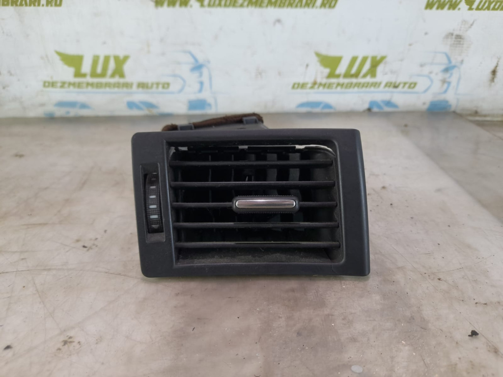 Grila ventilatie bord 2.0 tdi BLB 8E0820902F Audi A4 B7 [2004 - 2008] 2.0 tdi BLB