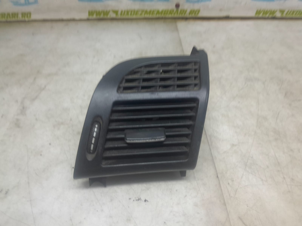 Grila ventilatie bord 2118300654 Mercedes-Benz E-Class W211 [2002 - 2006]