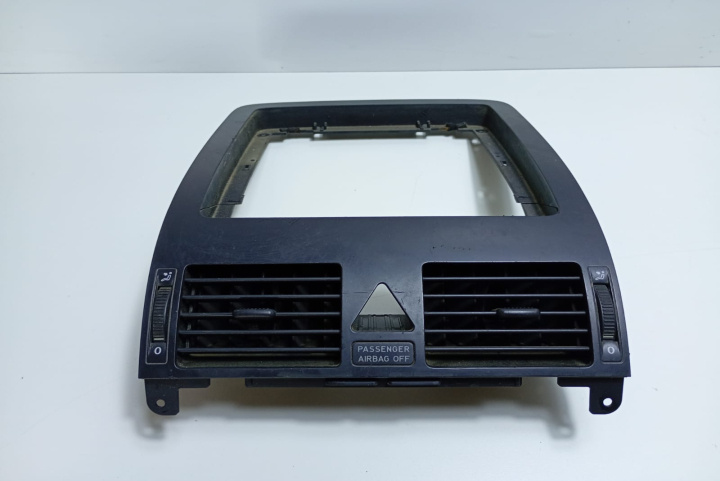 Grila ventilatie bord 251030347 Volkswagen VW Touran [2003 - 2006]