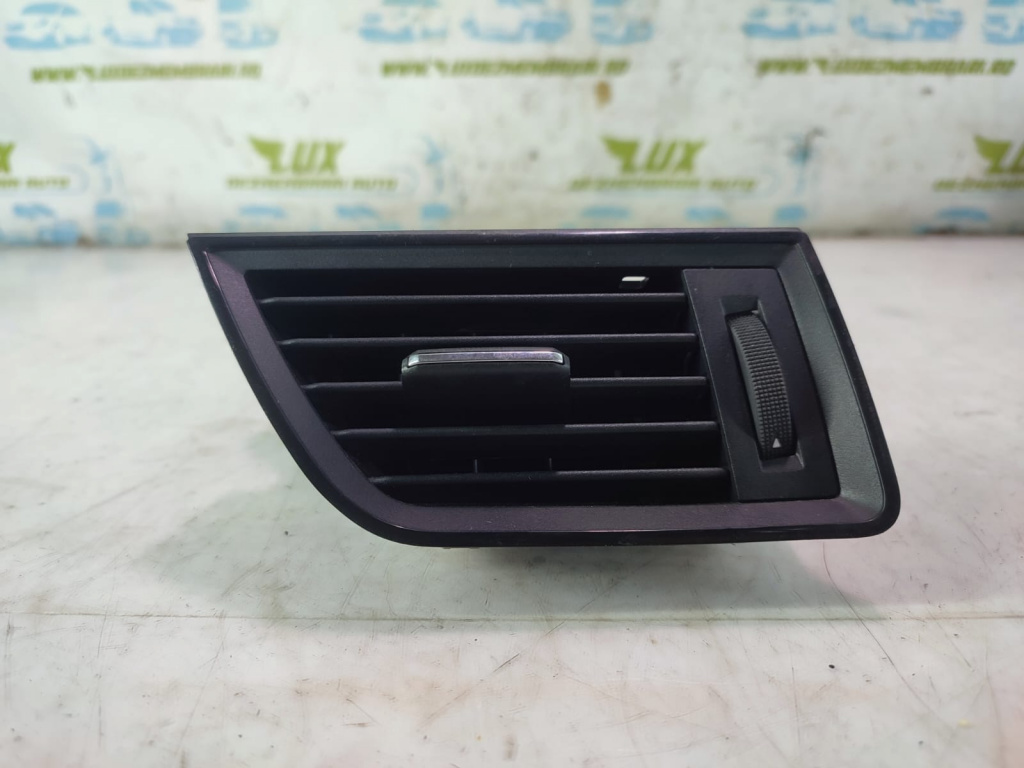 Grila ventilatie bord 5JA819702H Skoda Rapid 3 [2012 - 2017] 1.6 tdi CXMA