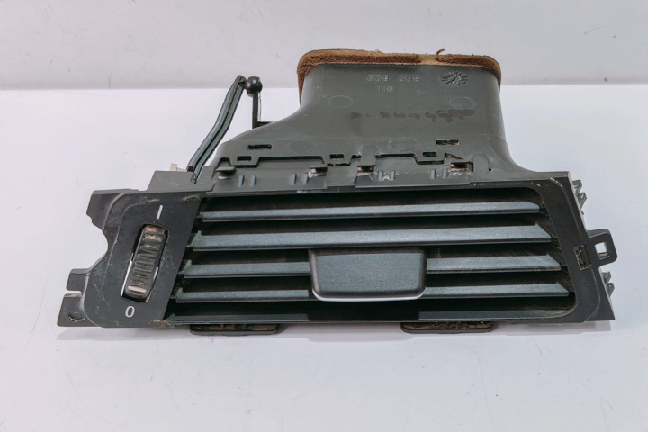 Grila Ventilatie bord 64229130459903 BMW Seria 3 E90/E91/E92/E93 [facelift] [2008 - 2013]