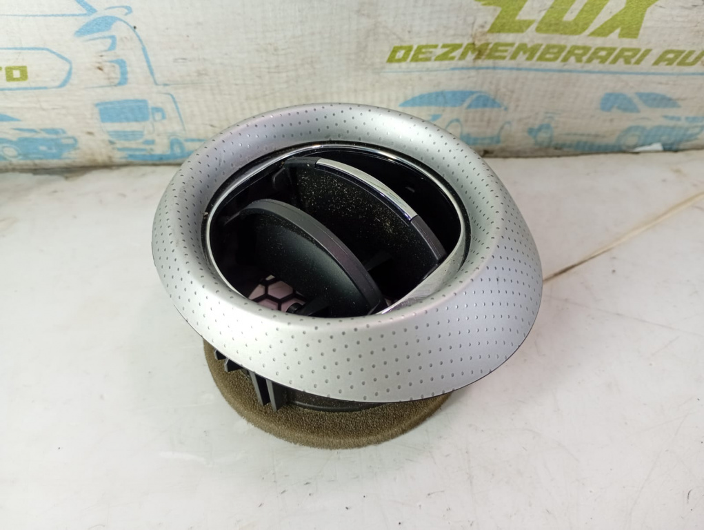 Grila ventilatie bord 687606325r Renault Clio 4 [2012 - 2020] 1.5 dci K9K608