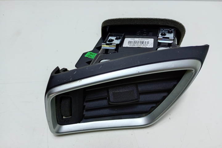 Grila Ventilatie bord 68761HV00B Nissan Qashqai 2 J11 [2013 - 2020]