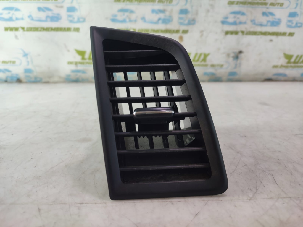 Grila ventilatie bord 8030A-15750 Mitsubishi ASX [2010 - 2012] 1.8 di-d 4N13