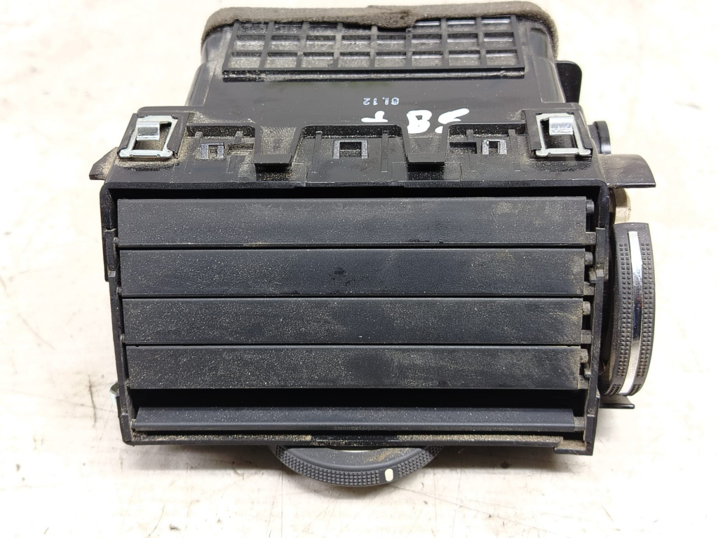 Grila ventilatie bord 80490248 Chevrolet Epica [2006 - 2012] 2.0 d Z20S