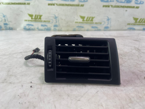 Grila ventilatie bord 8e0820902f Audi A4 B7 [2004 - 2008] 2.0 tdi BPW