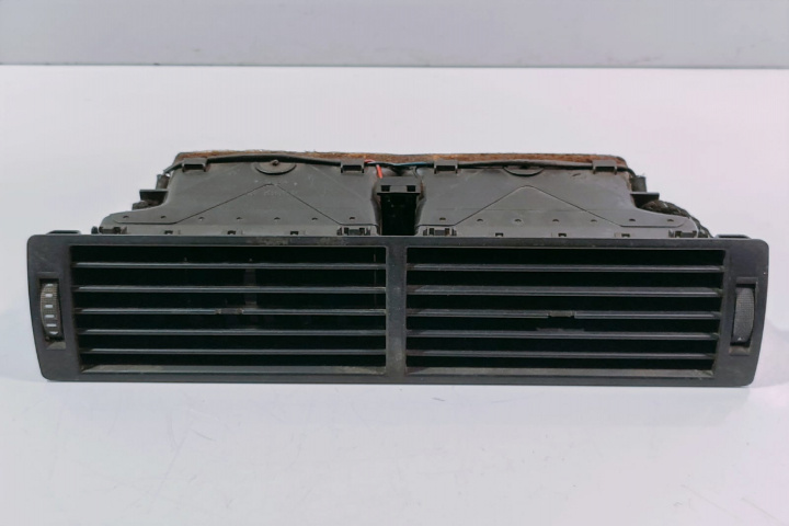 Grila ventilatie bord 8E0820951H Audi A4 B7 [2004 - 2008]