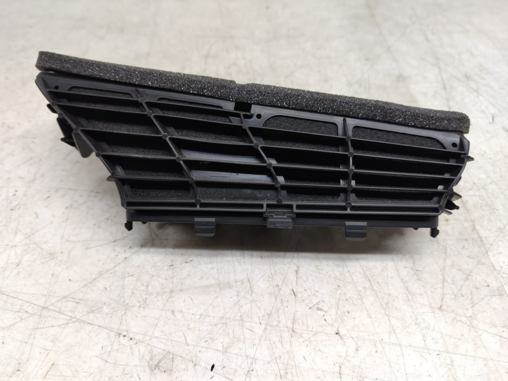 Grila ventilatie bord 8t1819389 Audi A4 B8/8K [facelift] [2011 - 2016]