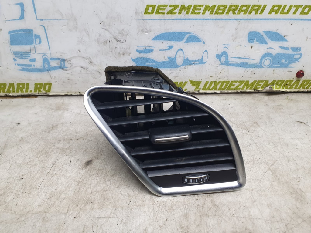 Grila ventilatie bord 8t1820902g Audi A5 8T [facelift] [2011 - 2016] 2.0 tdi CGL