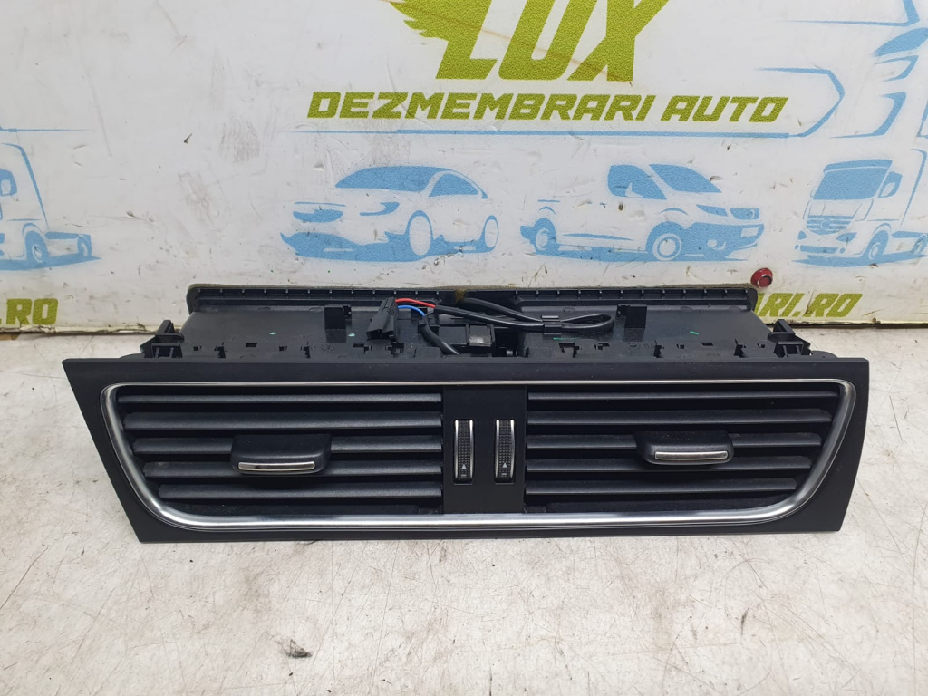 Grila ventilatie bord 8t1820951e Audi A4 B8/8K [facelift] [2011 - 2016]
