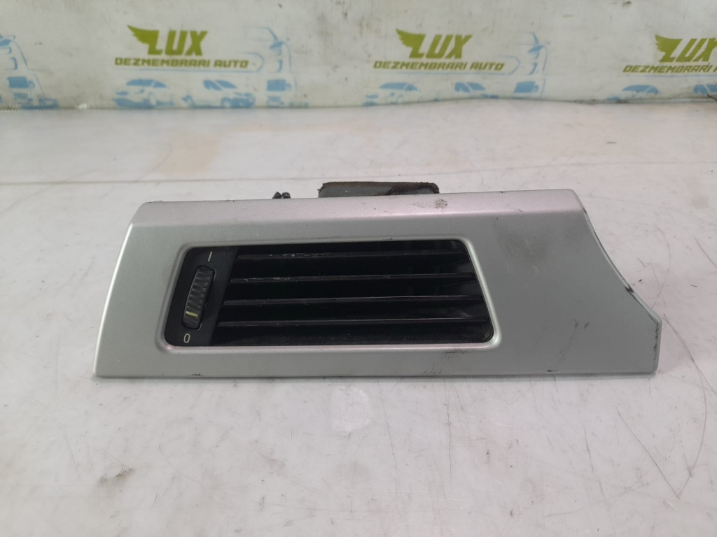 Grila ventilatie bord 91304599 BMW Seria 3 E90 [facelift] [2008 - 2013] 2.0 d N47D20C xDrive
