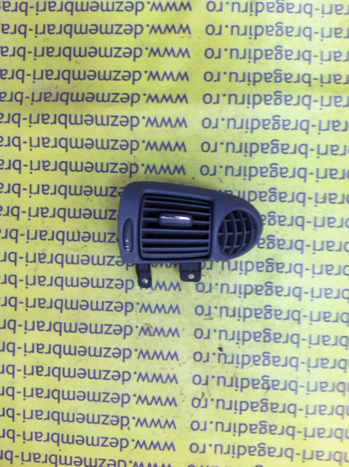 Grila ventilatie bord A2038300654 Mercedes-Benz C-Class W203/S203/CL203 [facelift] [2004 - 2007] wag...