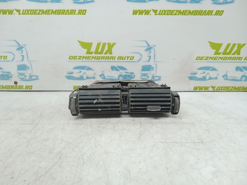 Grila ventilatie bord A2038302254 Mercedes-Benz C-Class W203 [2000 - 2004]