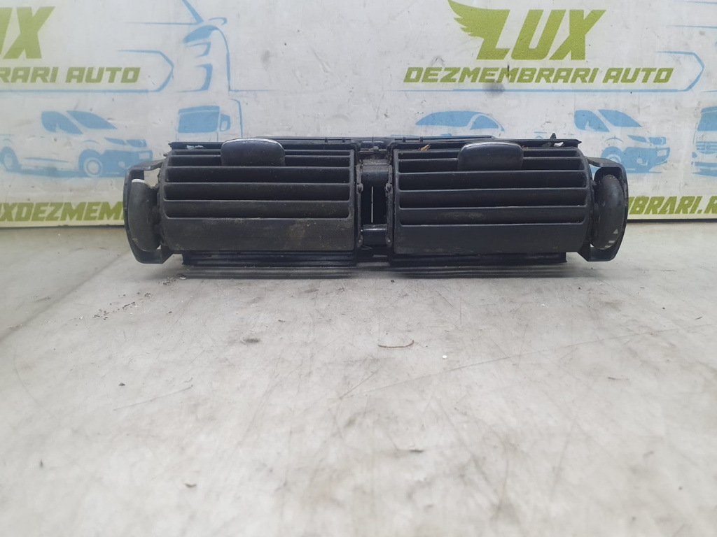 Grila ventilatie bord A2038302254 Mercedes-Benz C-Class W203 [2000 - 2004]