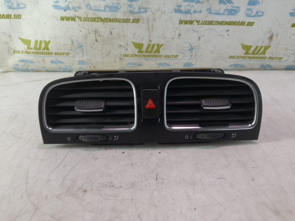 Grila ventilatie bord centrala 5K0815736 Volkswagen VW Golf 6 [2008 - 2015] 1.6 tdi CAYC