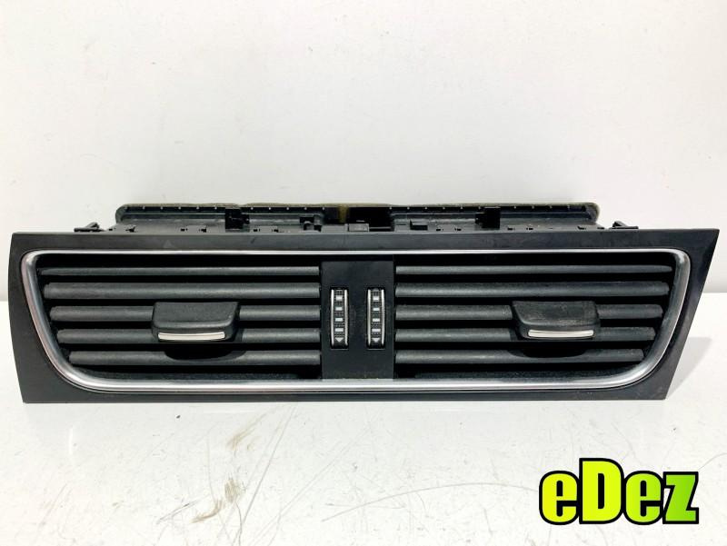 Grila ventilatie bord centrala Audi A4 facelift (2011-2015) [B8.5] 8T2820951D