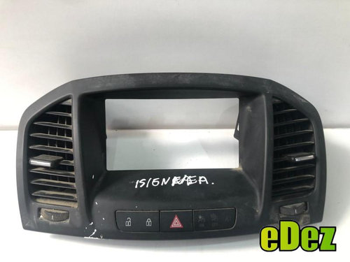 Grila ventilatie bord centrala cu buton avarie Opel Insignia (2008-2013) 13282237
