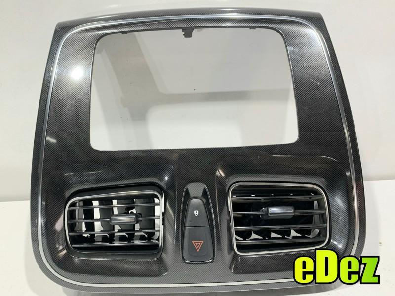 Grila ventilatie bord centrala Dacia Logan 2 facelift (2017-2020) 682607375R