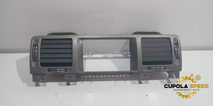 Grila ventilatie bord centru 13191858 Opel Vectra C [facelift] [2005 - 2009]