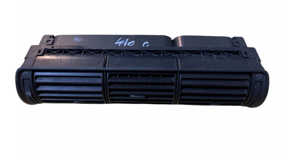 Grila ventilatie bord centru Audi A4 B5 [1994 - 1999] Sedan 1.9 TDI MT quattro (110 hp) AFN