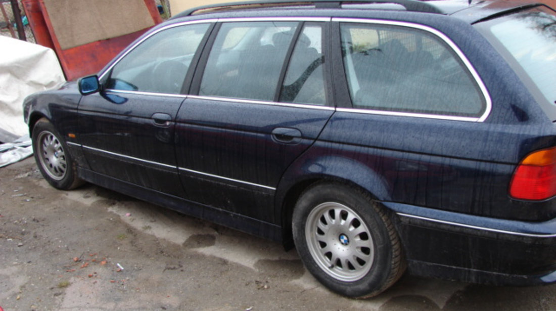 Grila ventilatie bord centru BMW Seria 5 E39 [1995 - 2000] Touring wagon 525tds AT (143 hp) 2.5 TDS
