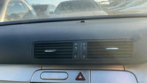 Grila ventilatie bord centru Volkswagen Passat CC ...