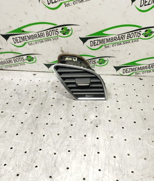 Grila ventilatie bord dreapta 8T1 820 902 C Audi A4 B8/8K [2007 - 2011] Sedan 4-usi