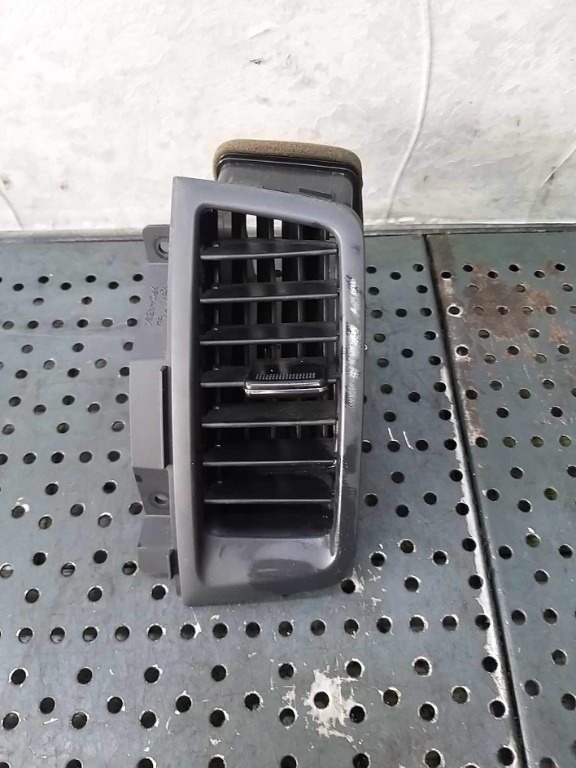 Grila ventilatie bord dreapta centru kia soul 974202k000
