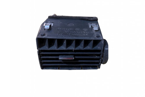 Grila ventilatie bord dreapta Cod: 213680437 Opel Zafira B [2005 - 2010] Minivan 5-usi 1.9 CDTI MT (...