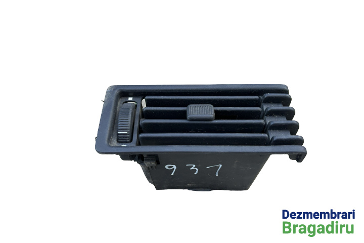 Grila ventilatie bord dreapta Cod: 6000587607 Dacia Super nova [2000 - 2003] liftback 1.4 MPI MT (75 hp) Cod motor: E7J-A2