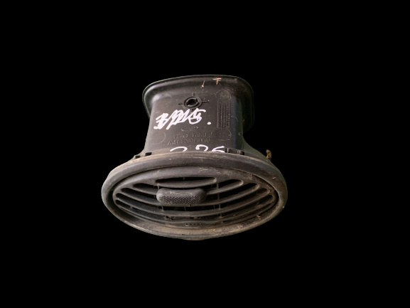 Grila ventilatie bord dreapta Cod: 98AB-19893-AKW Ford Focus [1998 - 2004] wagon 5-usi 1.8 MT (116 hp) (DNW)