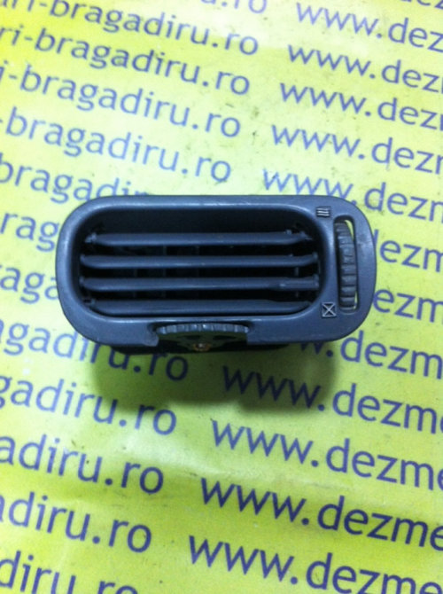 Grila ventilatie bord dreapta Mazda 626 GE [1991 - 1997] Liftback 2.0 MT (116 hp) 2.0i