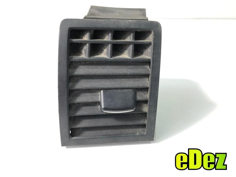 Grila ventilatie bord dreapta Volkswagen Touareg (2002-2006) 7l6819703e