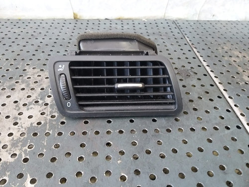 Grila ventilatie bord dreapta vw passat b6 3c 3c1819702e