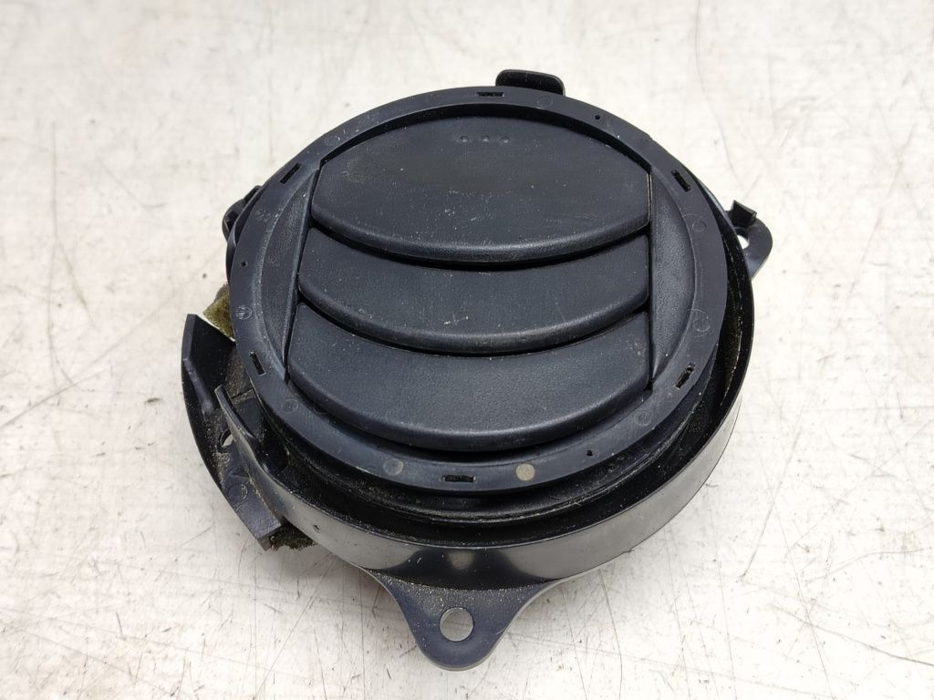 Grila ventilatie bord Eg2164732 Mazda CX-7 [facelift] [2009 - 2012] 2.2 MZR-CD R2AA