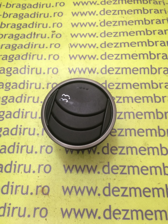 Grila ventilatie bord Mazda 6 GG [2002 - 2005] Liftback 2.0 MZR-CD MT (136 hp) SPORT RF5C