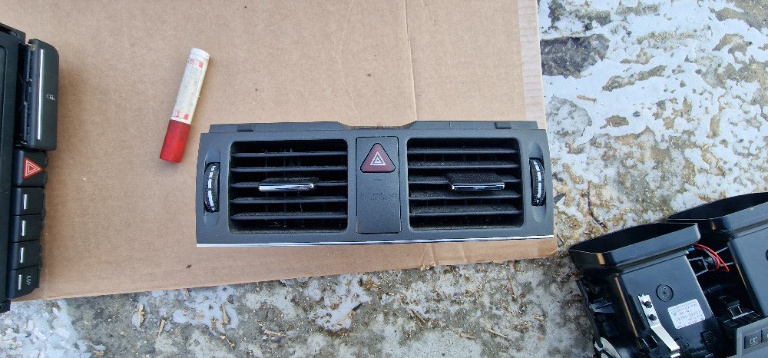 Grila Ventilatie Bord Mercedes C Class W204 2007-2012