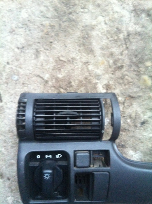 Grila ventilatie bord Opel Astra F [1991 - 1994] Hatchback 5-usi 1.6 MT (75 hp) (53_ 54_ 58_ 59_) 1....