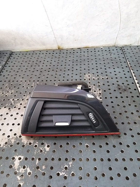Grila ventilatie bord stanga bmw seria 1 f20 f21 920535507