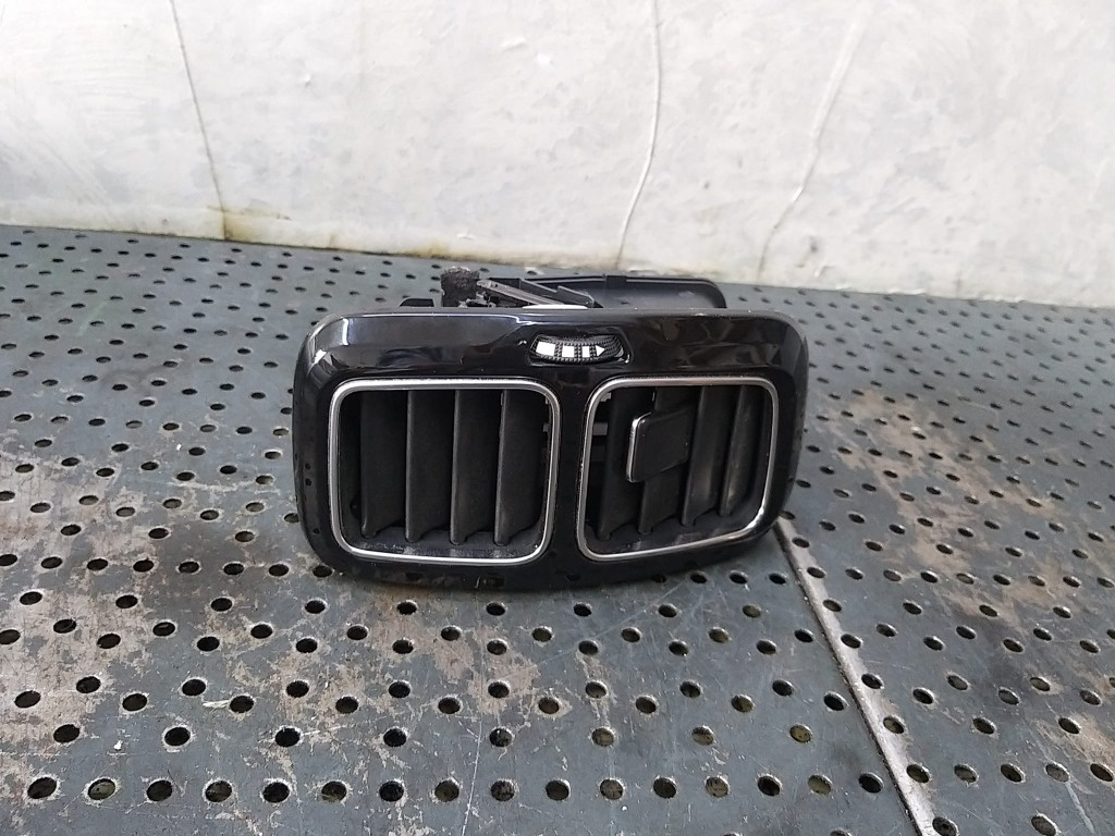 Grila ventilatie bord stanga citroen c5 aircross 9817118277 m102080000
