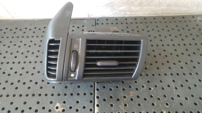 Grila ventilatie bord stanga fiat stilo 192 ls348201