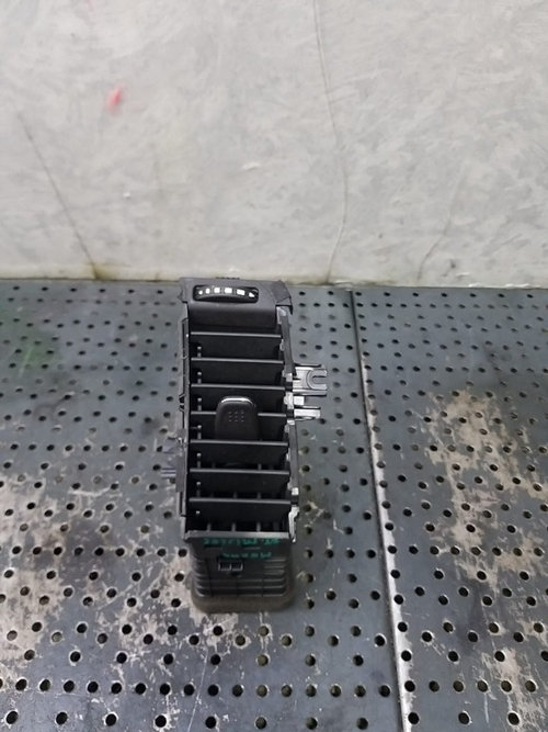 Grila ventilatie bord stanga mijloc opel mokka x j13 42514220