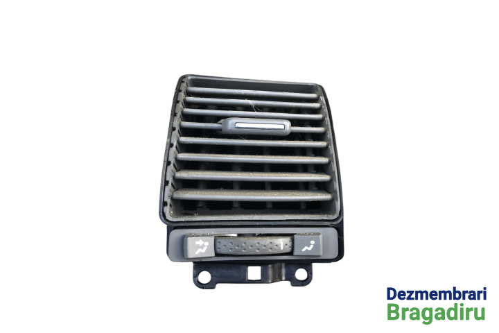 Grila ventilatie bord stanga Renault Laguna 2 [2001 - 2005] Grandtour wagon 1.9 DCi MT (120 hp) Cod motor F9Q-C7-50