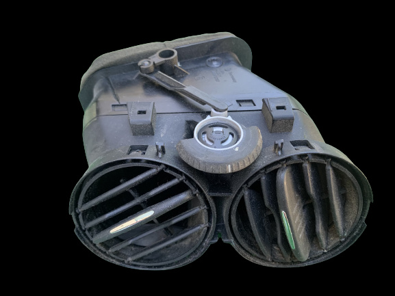 Grila ventilatie bord stanga Volkswagen VW Golf Plus [2004 - 2009] Minivan 5-usi 1.9 TDI MT (105 hp) (5M1 521)