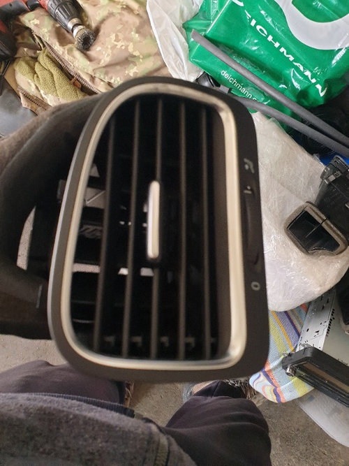 Grila Ventilatie Bord Vw Golf 6 Dreapta